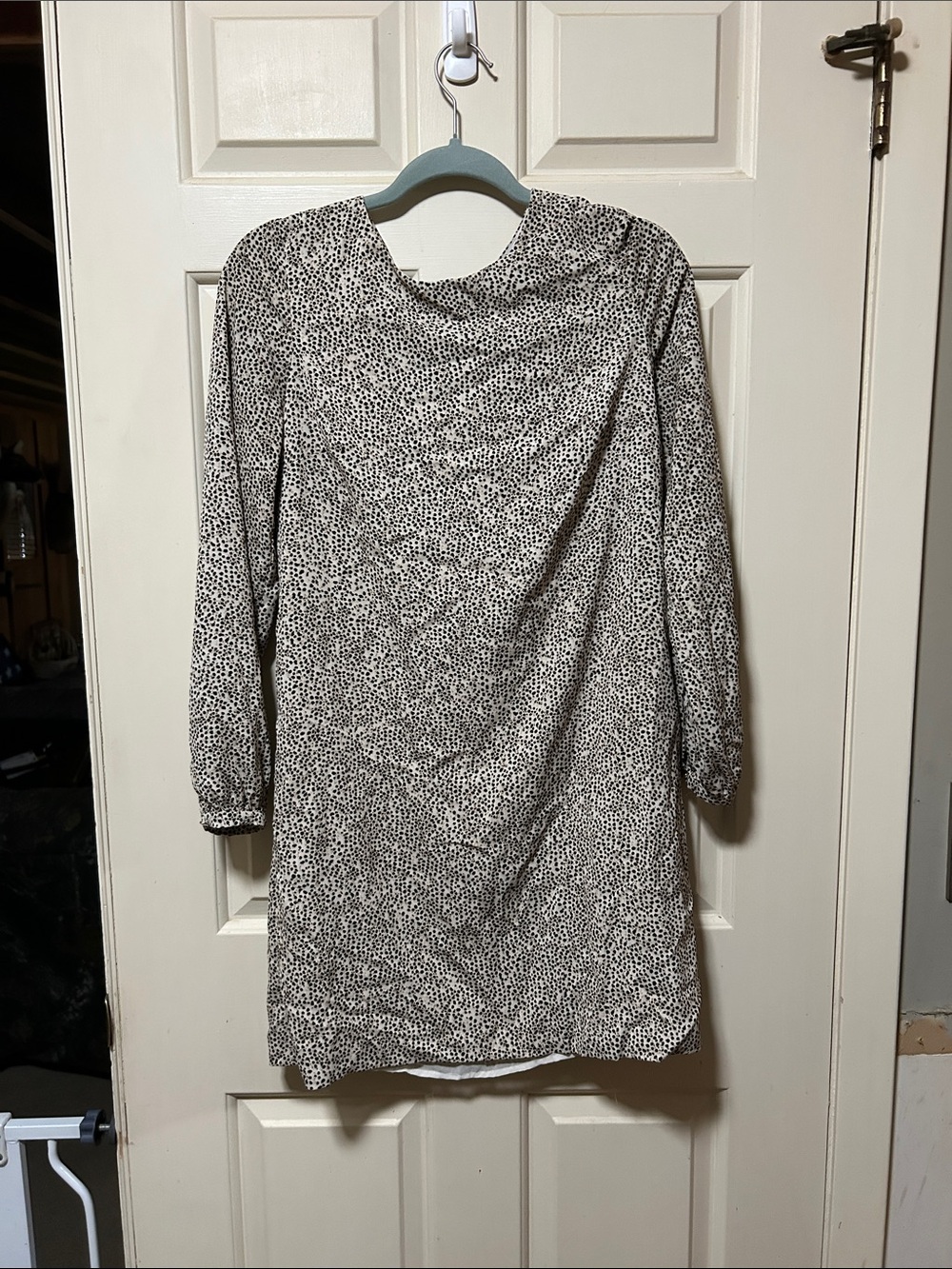 H&M Black and White Speckled Long Sleeve Shift Dress